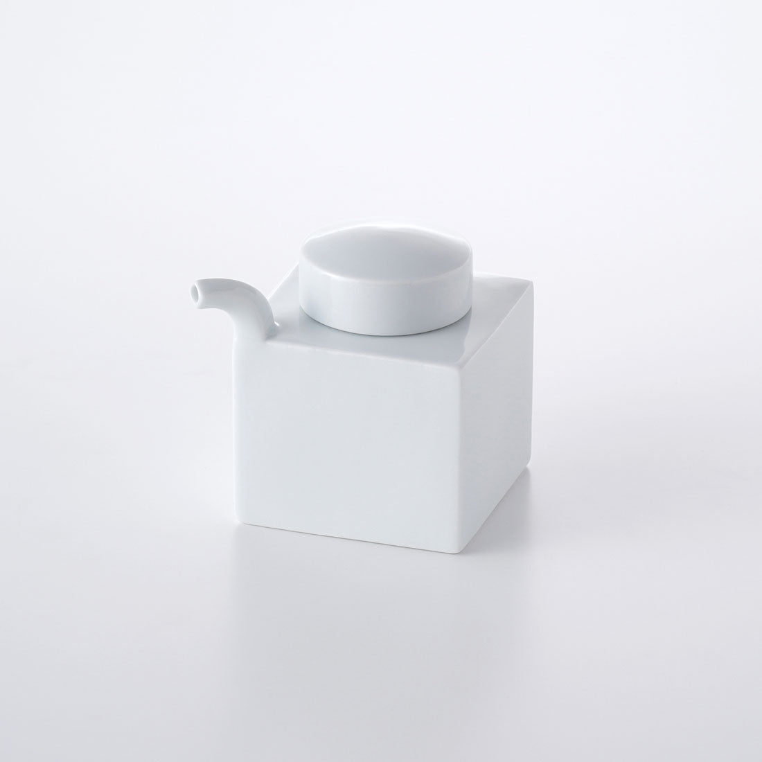 コンディメント しょうゆさし 白磁 | 白山陶器直営オンラインストア