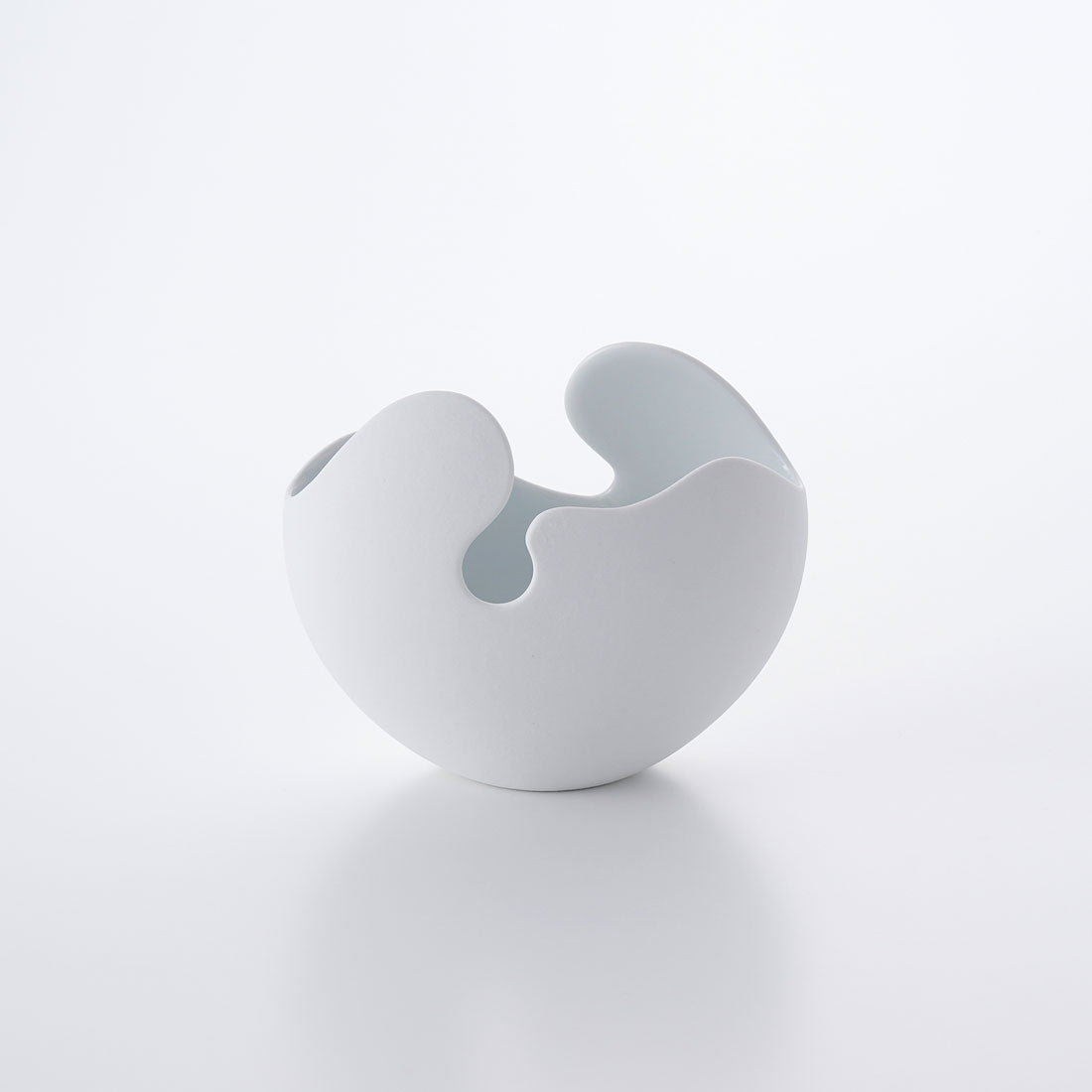 ライフシェルズ 花器(M) 花立て付 | 白山陶器直営オンラインストア