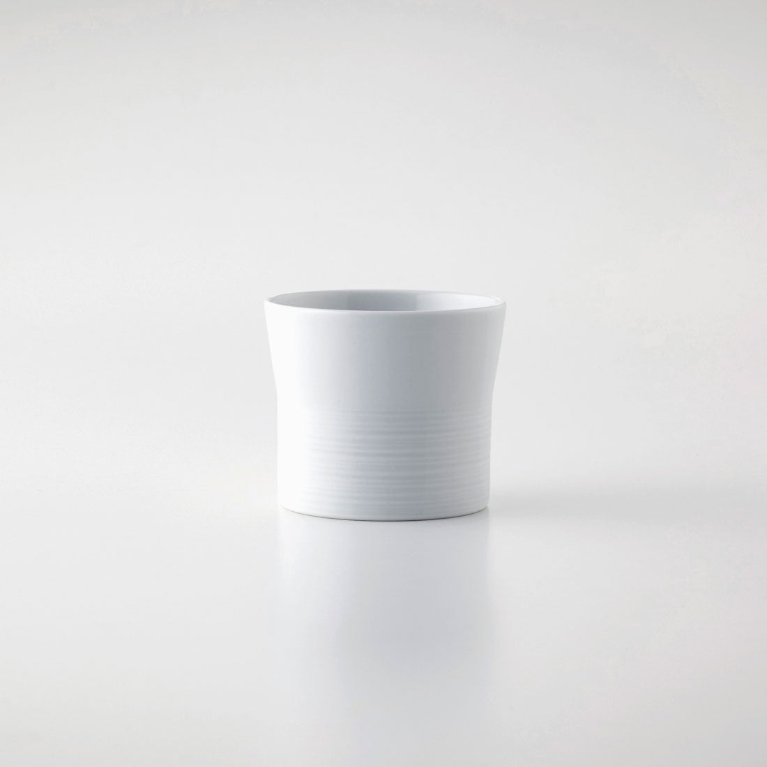 【未使用極美品】  トリリウムパーカ Mサイズ ホワイト mistwhite_freecup_ss1100.jpg?v