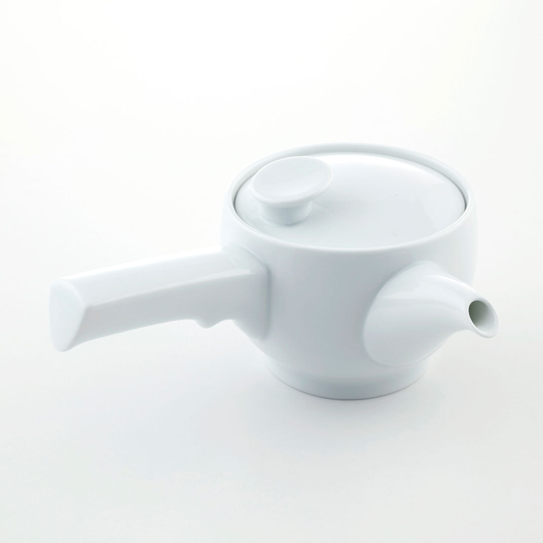 sawa-kyusu_left_whi_os1100.jpg