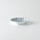 染付地紋 八角取皿 網目