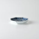 染付地紋 八角取皿 矢羽根