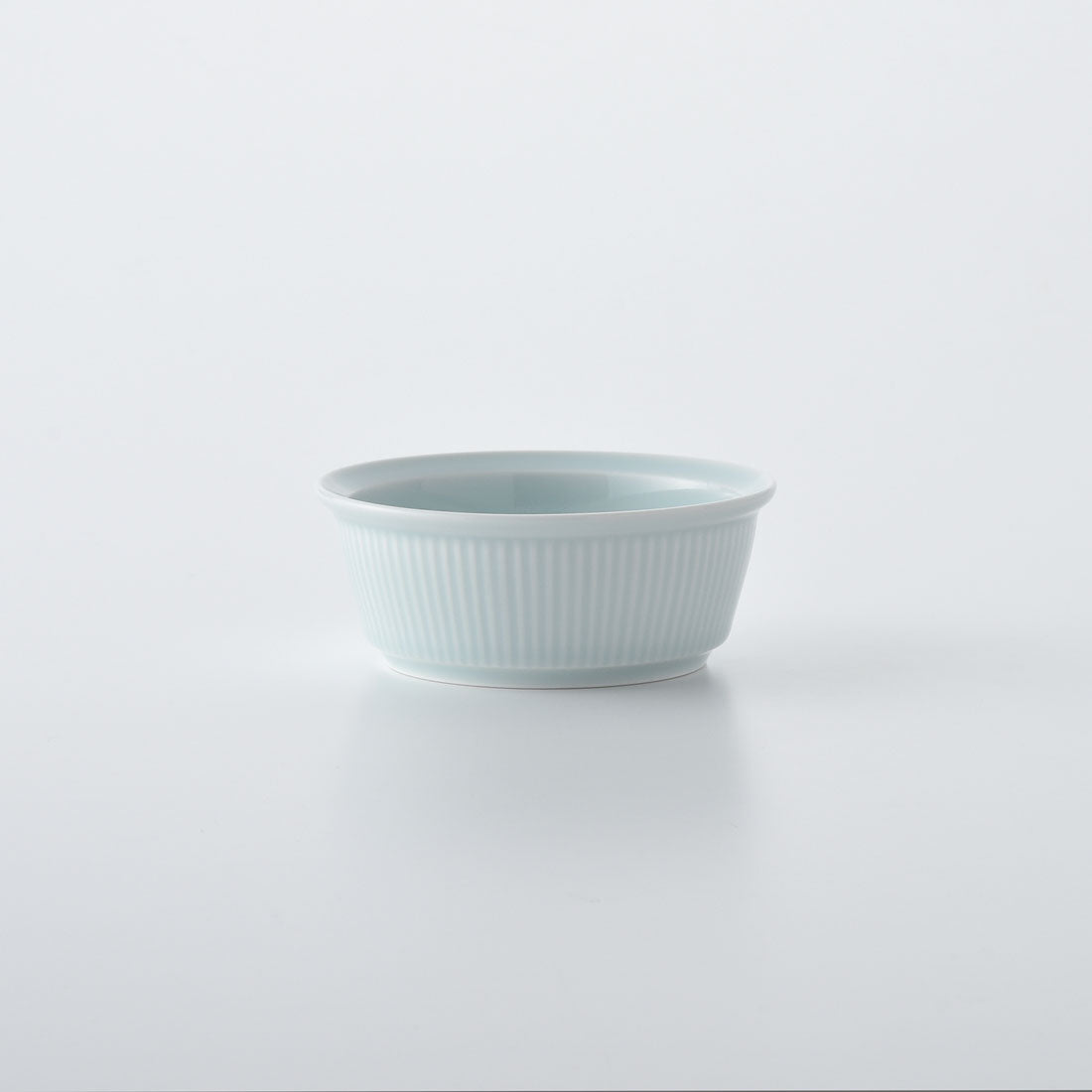 陶器 魚の彫刻 青白 品揃え豊富で 陶器 魚の彫刻 青白 工芸品 - 工芸品