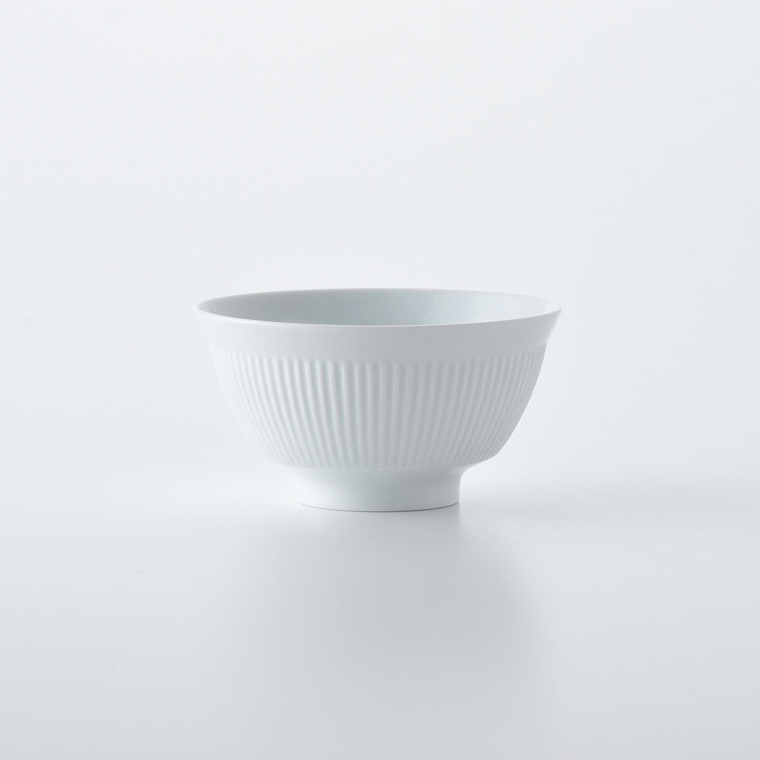 巧山 陶磁器 美術品 横山美術館】企画展「近代・現代 陶磁の技巧絶美」開催 | 公益