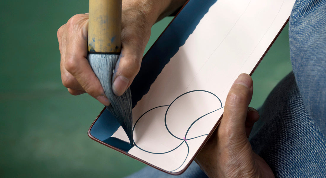 京焼　浅見与し三 作　 竹彫紋刷毛目 手炙り 高20.2cm ボトムに小欠けあり 京焼 浅見与し三 作 竹彫紋刷毛目 手炙り 高20.2