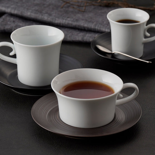 【美品】ホワイト陶磁器 ハンドル付きカップとソーサー　マスタードポット 美品】ホワイト陶磁器 ハンドル付きカップとソーサー マスタード