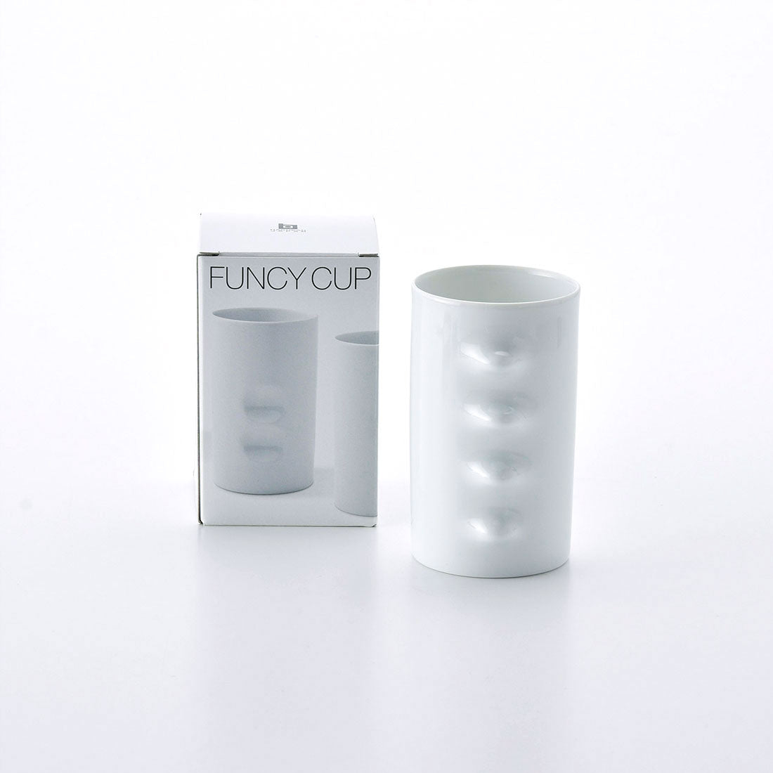 土冶器質 カップ 白(陶芸品) 土冶器質 カップ 白(陶芸品)