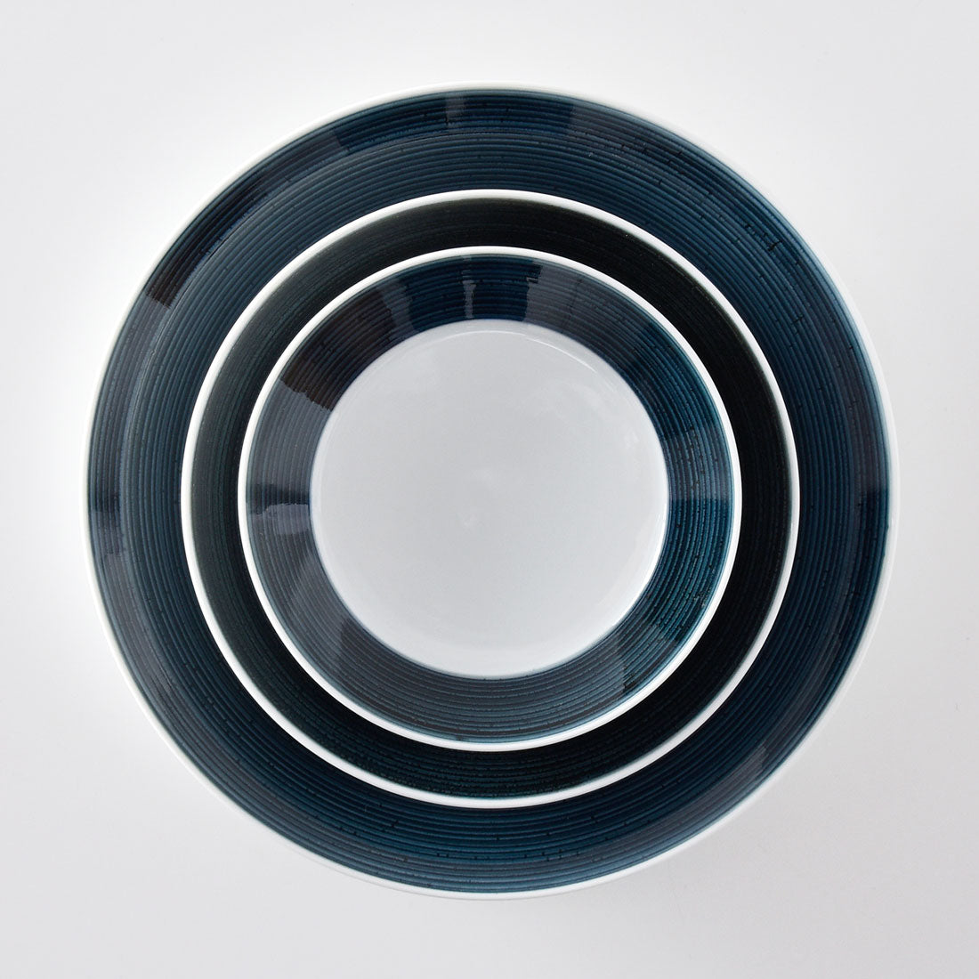 麻の糸 プレート(S) インディゴ | 白山陶器直営オンラインストア