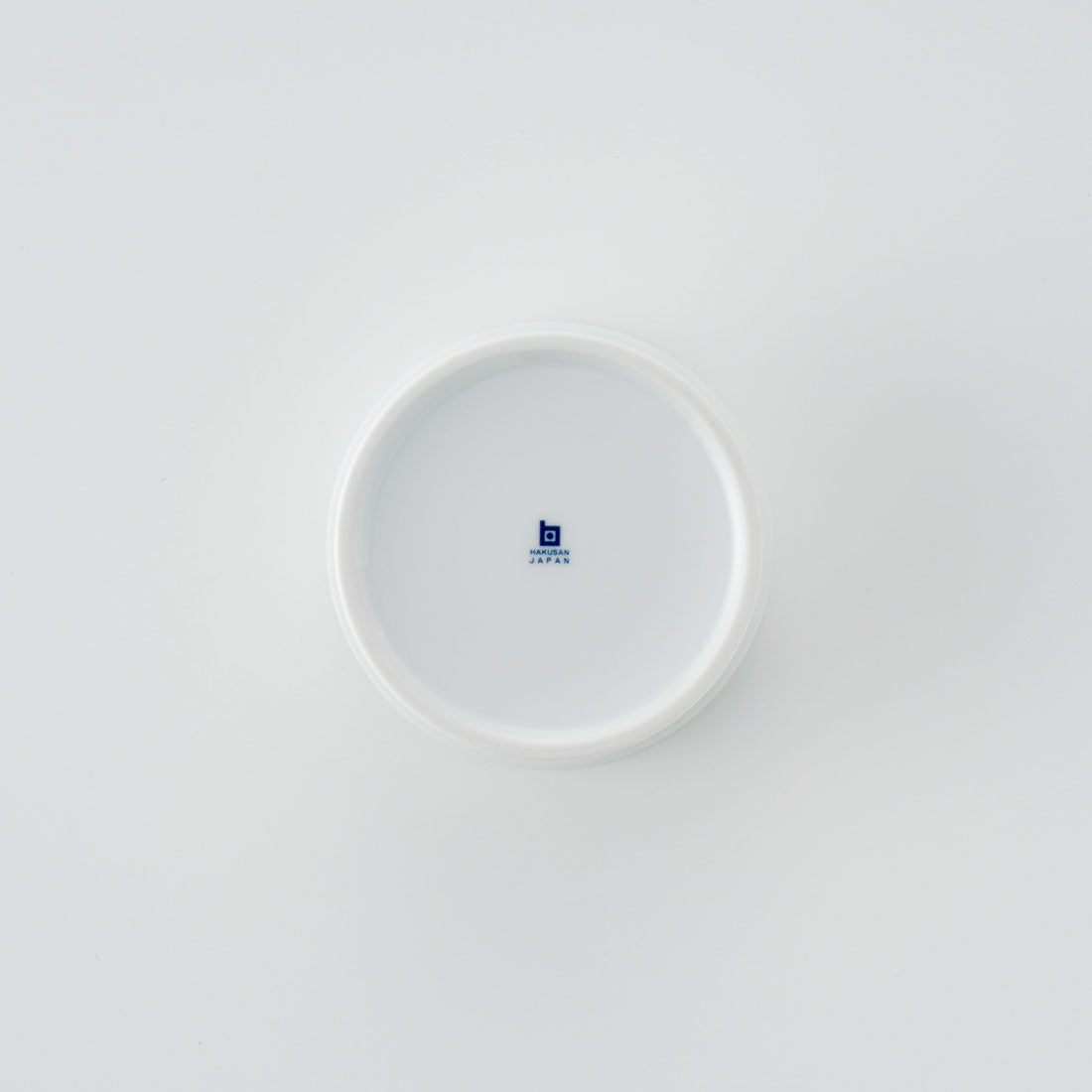 彫釉彩 反りふたもの(M) 白 | 白山陶器直営オンラインストア