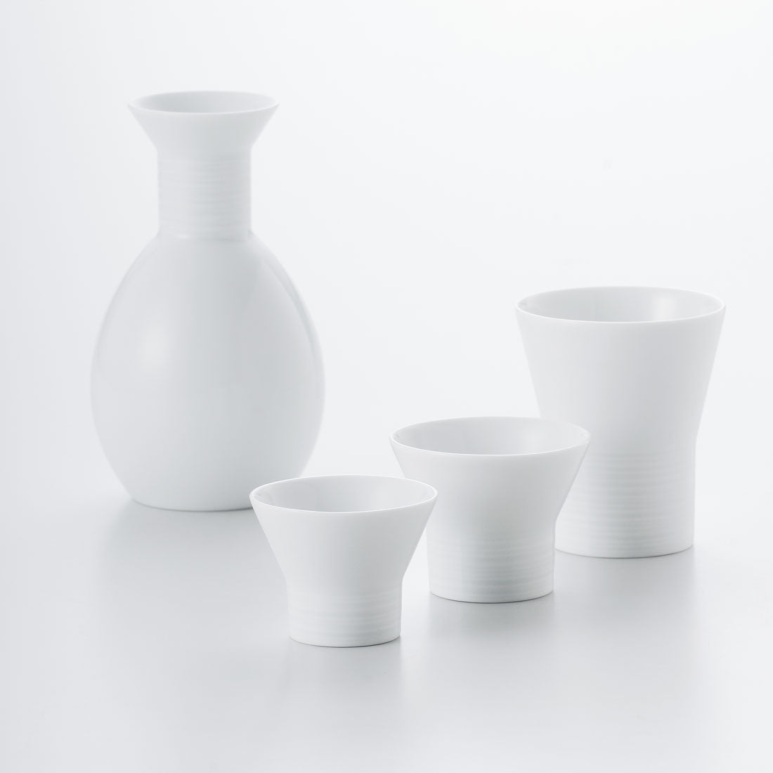 土冶器質 カップ 白(陶芸品) 土冶器質 カップ 白(陶芸品)