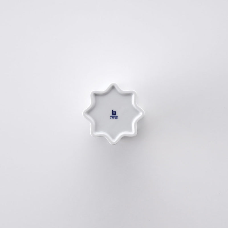 ピニオン 花瓶(SS) 白磁