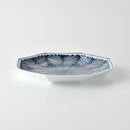 染付地紋 八角盛皿 矢羽根