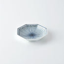 染付地紋 八角取皿 十草