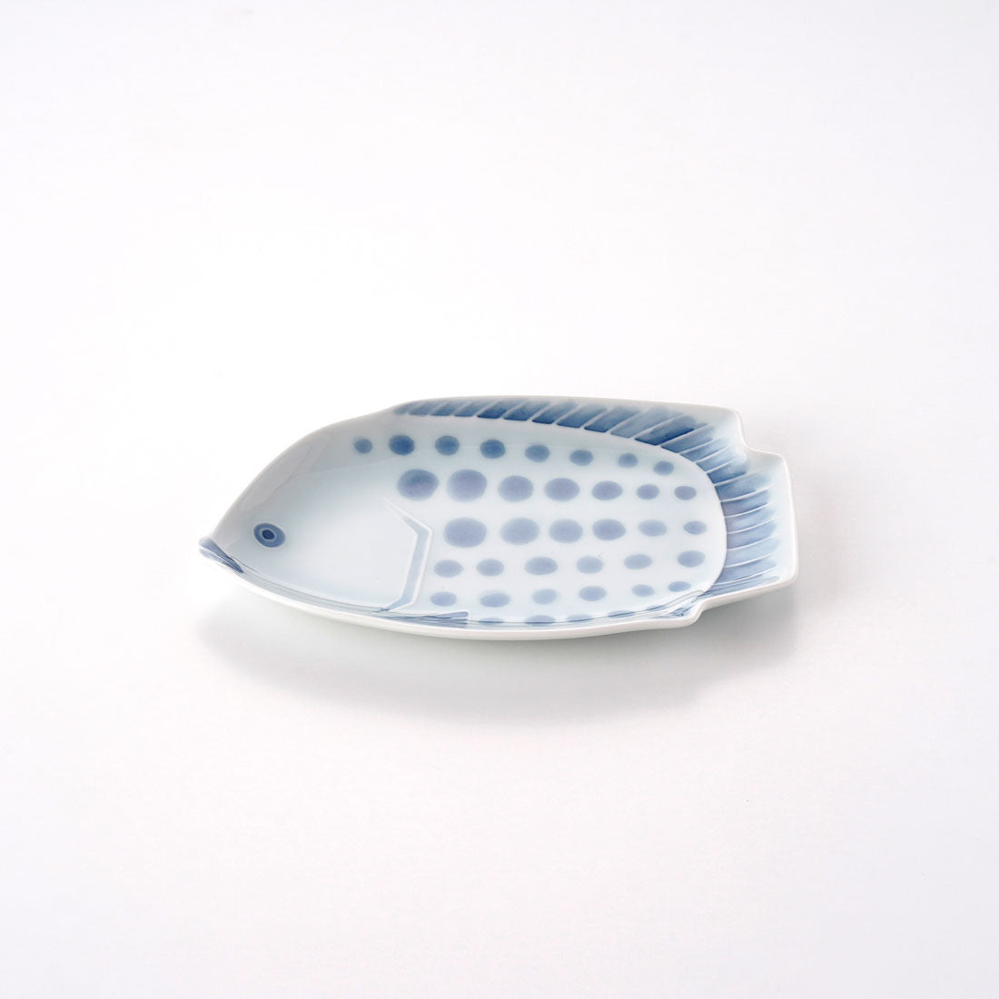 バラエティートレイ ベリー皿 さかな | 白山陶器直営オンラインストア