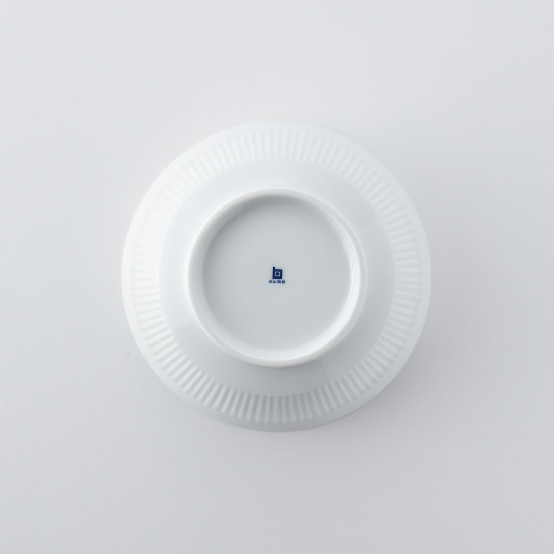 よしず彫 6寸めん丼 白磁 | 白山陶器直営オンラインストア