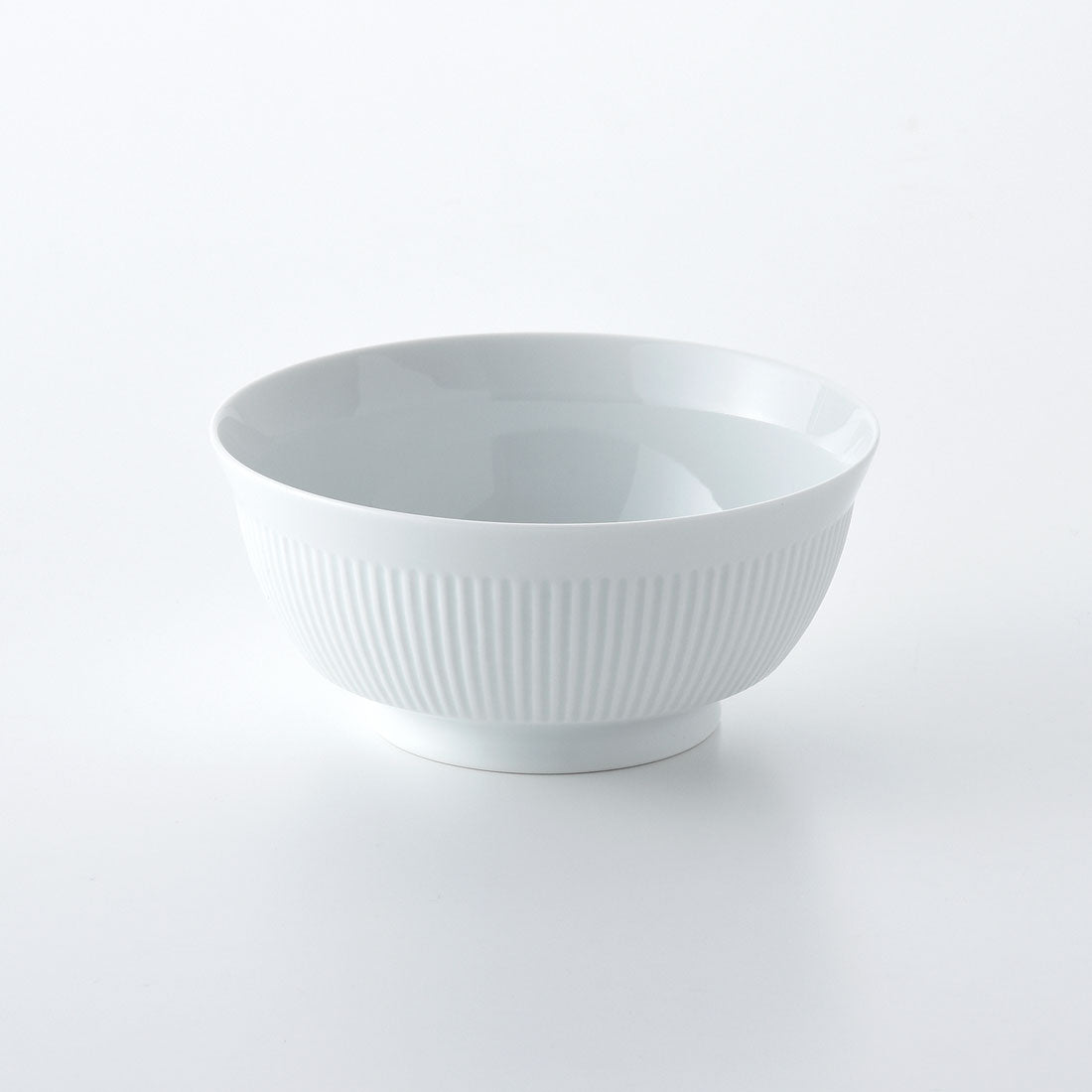 よしず彫 6寸めん丼 白磁 | 白山陶器直営オンラインストア